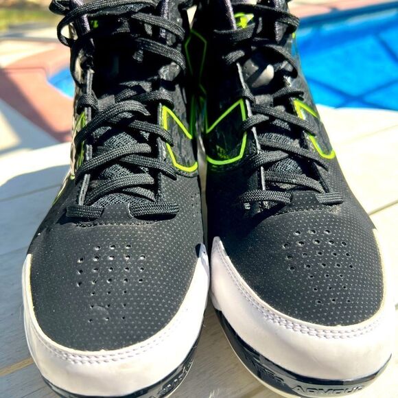 Under Armour Men's Yard MT Baseball Cleats Size 8 - Picture 3 of 8